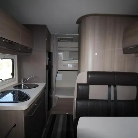 Campsite Rv Motorhome - Campervan *