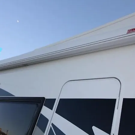Rv Motorhome - Campervan