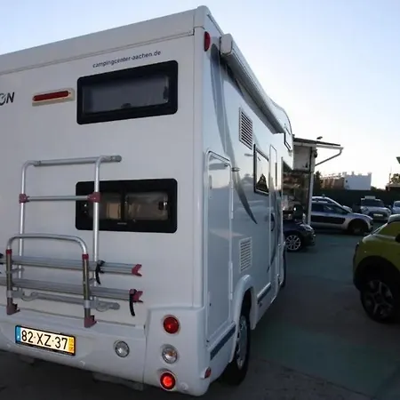 Rv Motorhome - Campervan